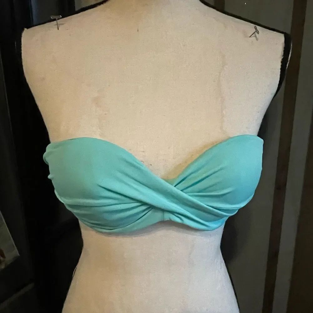Victoria’s Secret Bikini Top 